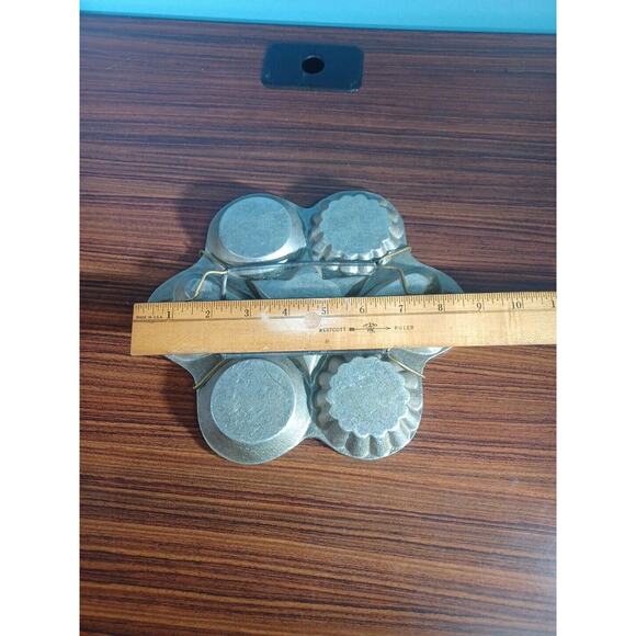Vintage Cast Aluminum Baking Mold 9” X 8” Hanging Star Hearts Circles - Picture 11 of 15